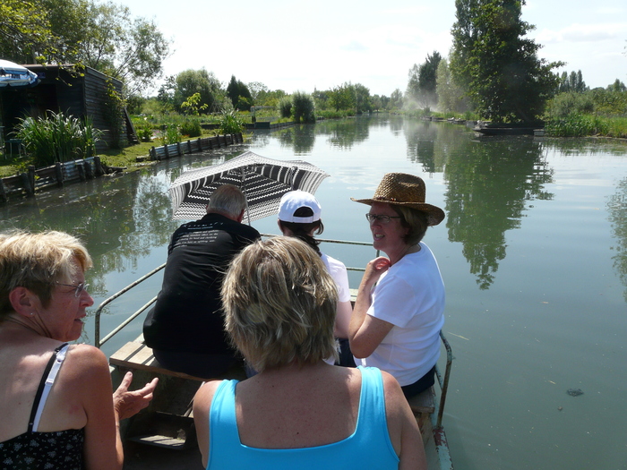 <p>The Marais is a bit like a huge set of allotments, with gardens as well as vegetable crops, and many of them are accessible only by boat. Ron, Rose, Glen and Holly went with their hosts for a picnic lunch here.</p>