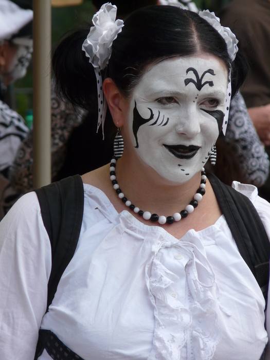 <p>This and many pictures following were taken at the Mediaeval Fair at Mehun-sur-Yèvre.</p>