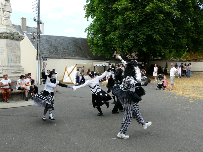 <p>Pig Dyke dancing at the mediaeval fair</p>