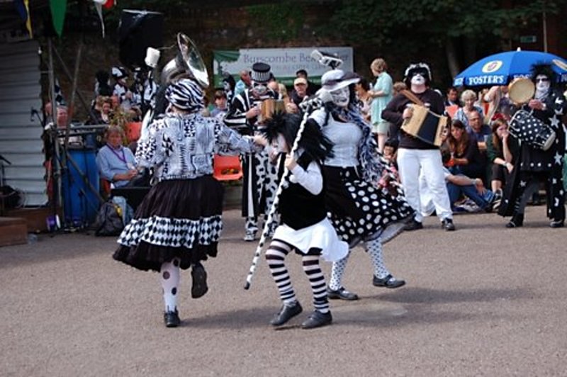 Old Broom Dance, Anchor Gardens display spot