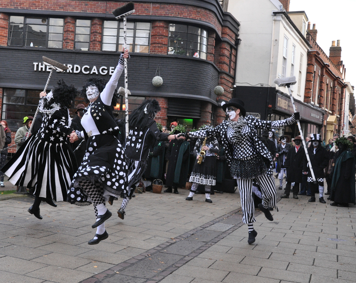 <p>Kitwitches Day of Dance 14 December, 2013</p>