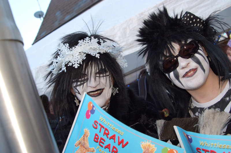 <p>Straw Bear 2015 [photo: Mandy Chasney]</p>