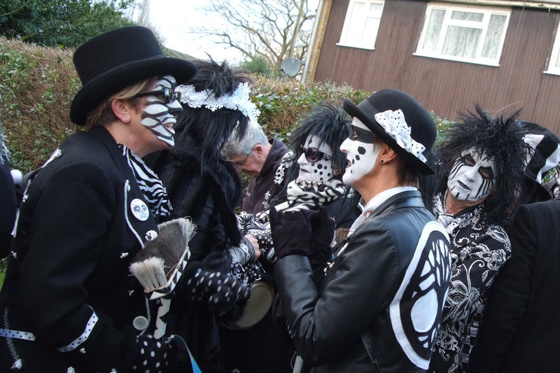 <p>Straw Bear 2015 [photo: Mandy Chasney]</p>