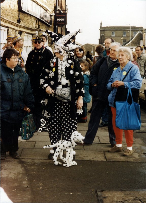 <p>Jan and Kevin the Dalmatian<br>Eric &amp; Marje to R<br>Glenda to L</p>